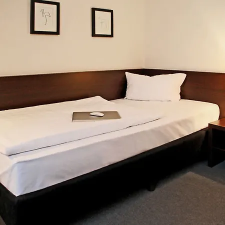 Luetzow Hotell 3*